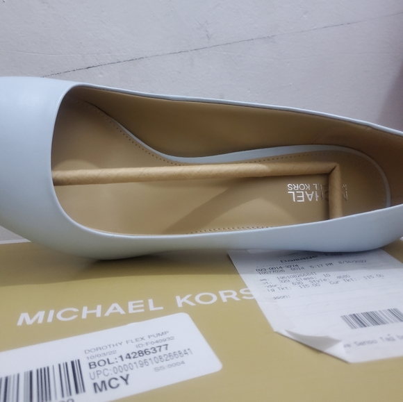MICHAEL Michael Kors Dorothy Flex Pump - Picture 5 of 7
